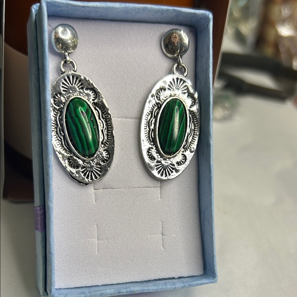 Native American Silver & Malachite Dangle Earrings 🆕 - Picture 2 of 4